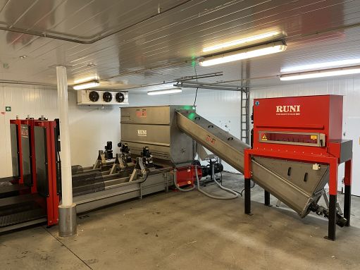 triple fish box compaction system