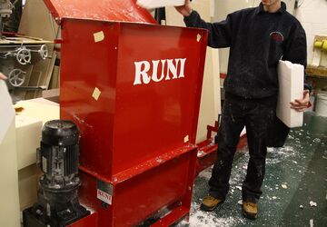 EPS Compacting Screw Compactor SK120