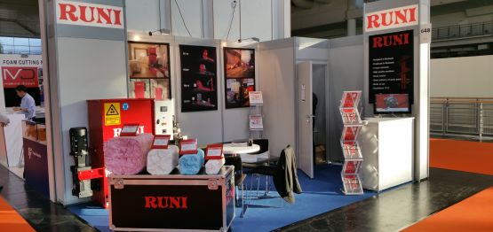 RUNI Fair Showroom Screw Compactor for Compaction and Dewatering