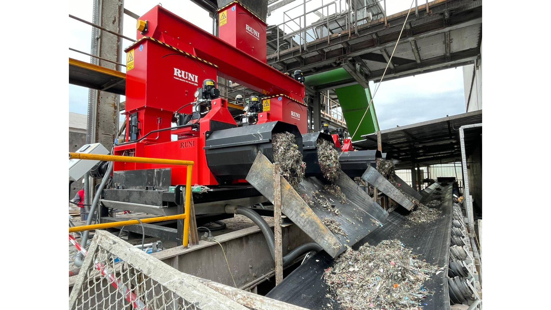 2 SK370Twins dewatering RDF
