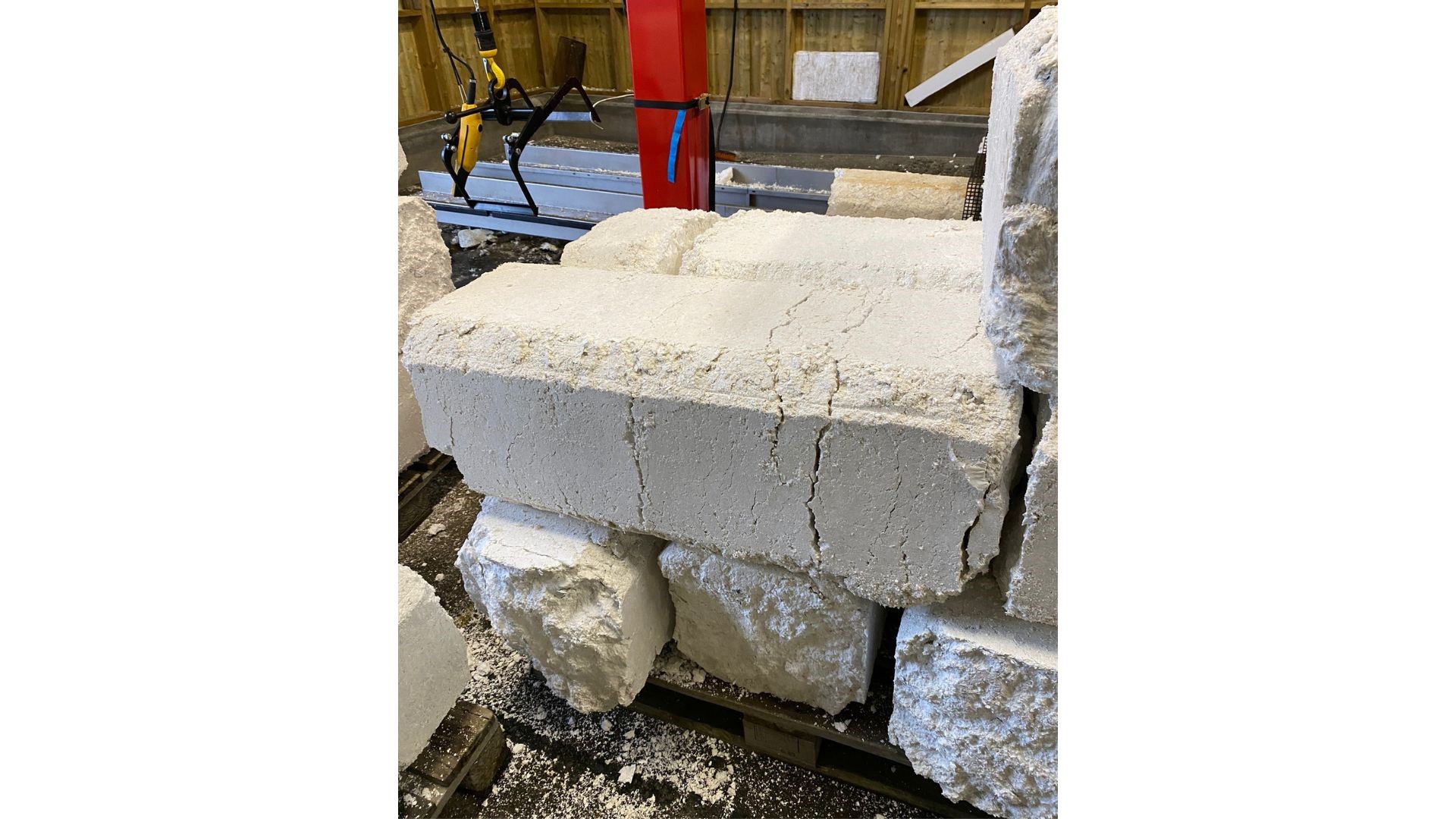 Screw Compactor for Compacting EPS Fish Boxes in Salmon Production