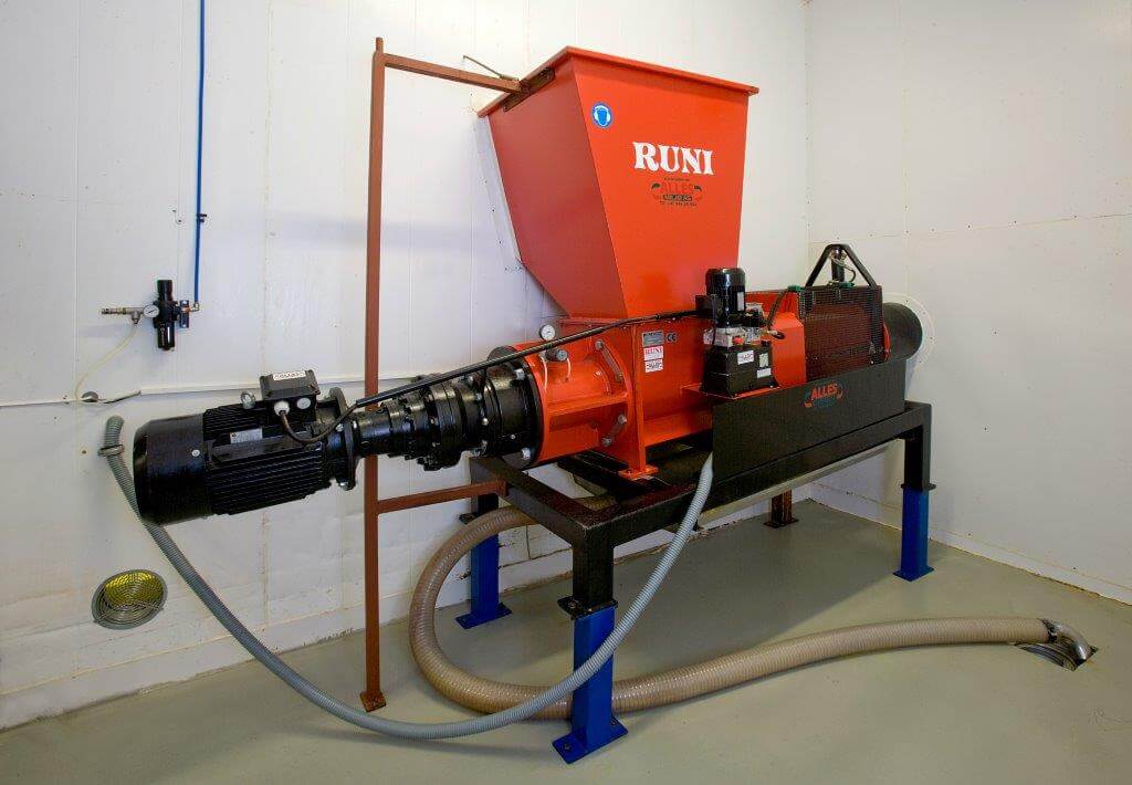 Empty and Compact Defrosted Icecream in One Process